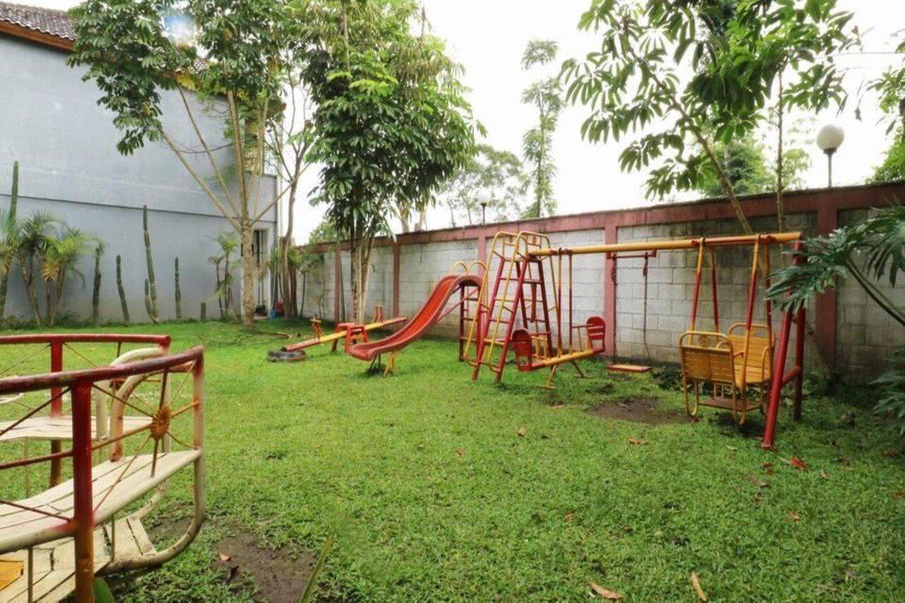 Narima Resort Hotel Lembang Exteriör bild