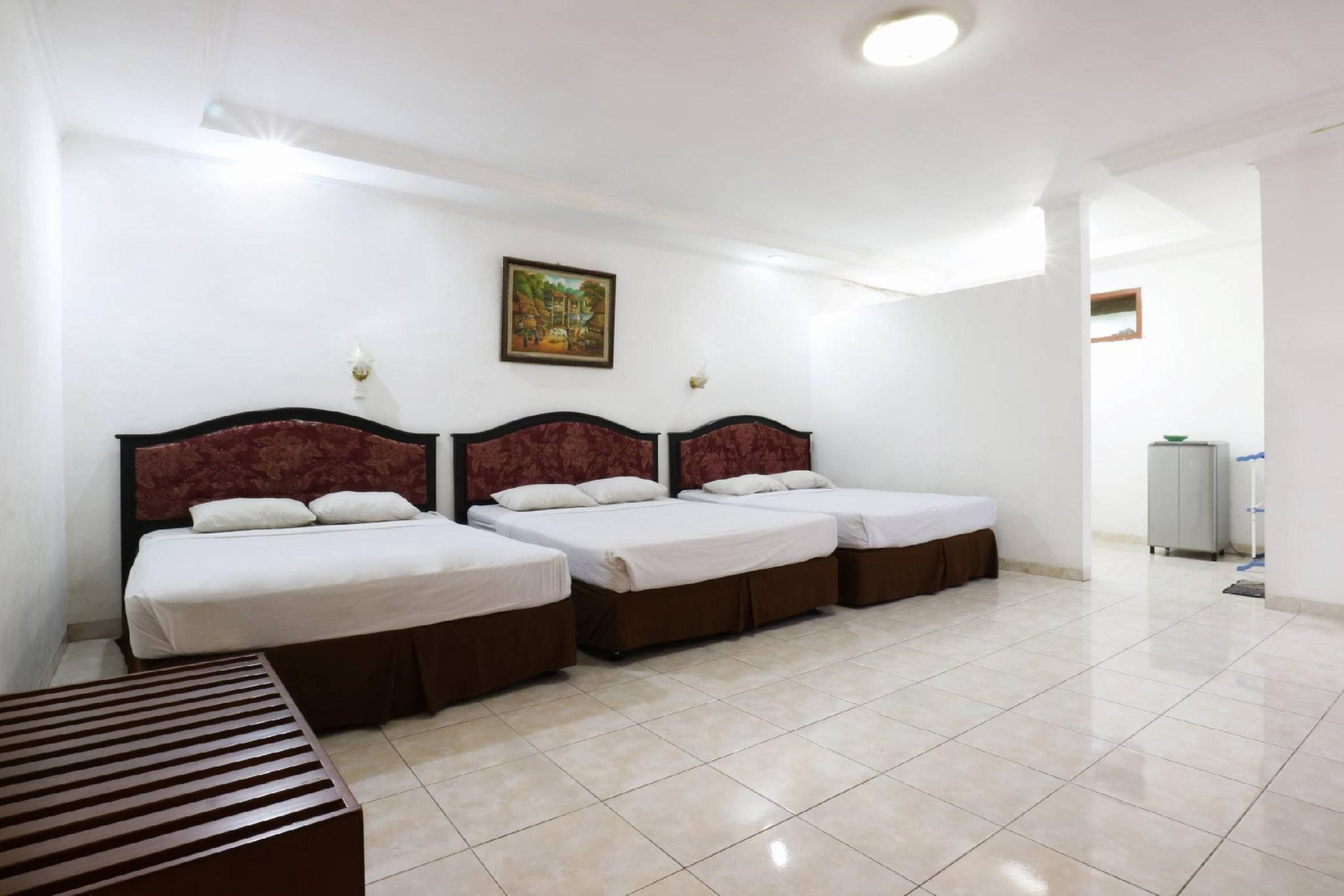 Narima Resort Hotel Lembang Exteriör bild