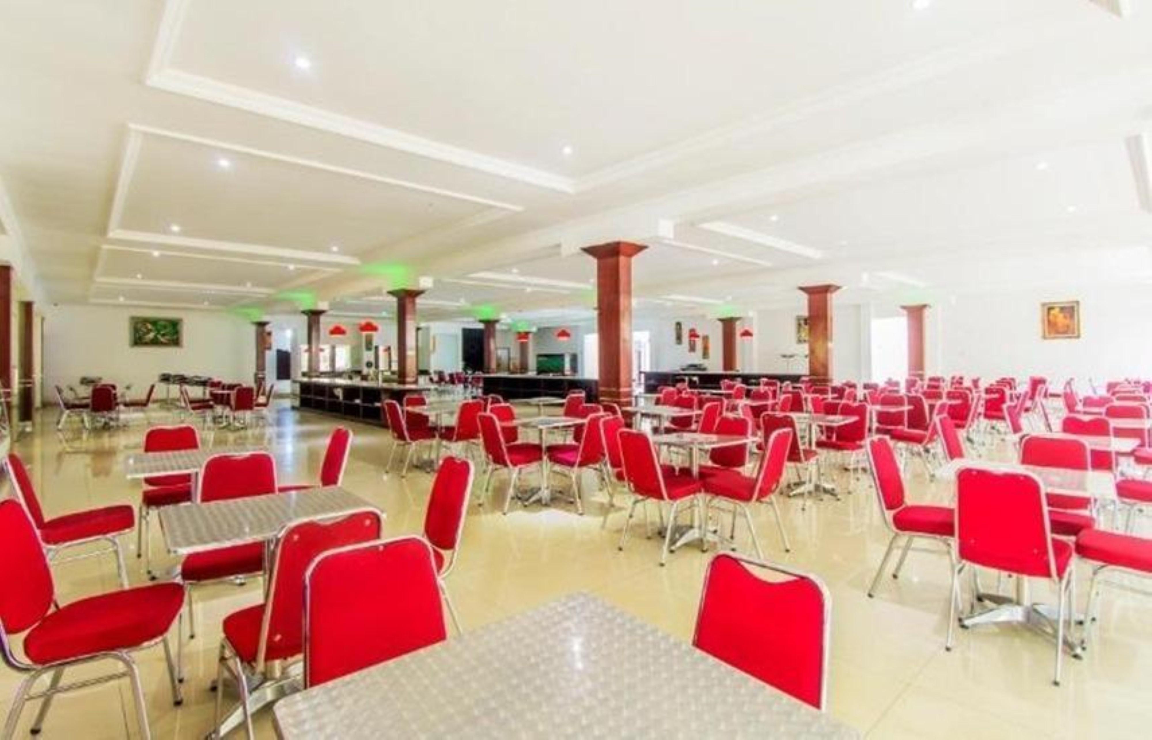 Narima Resort Hotel Lembang Exteriör bild